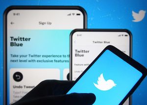 Twitter bắt đầu tính phí ‘tick xanh’ cho người dùng iOS