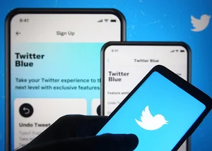 Twitter bắt đầu tính phí ‘tick xanh’ cho người dùng iOS