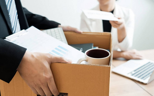 Làn sóng sa thải trong ngành công nghệ tăng cao giữa cơn sốt AI