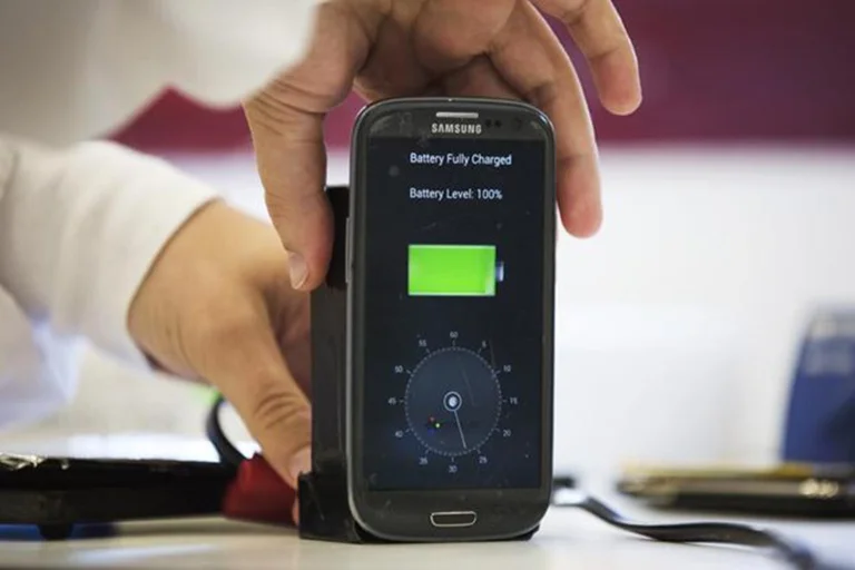 Công nghệ sạc siêu tốc có gây hại cho pin smartphone?
