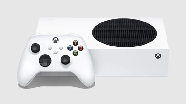 Xbox lần đầu tiên bán chạy hơn PlayStation tại Nhật Bản