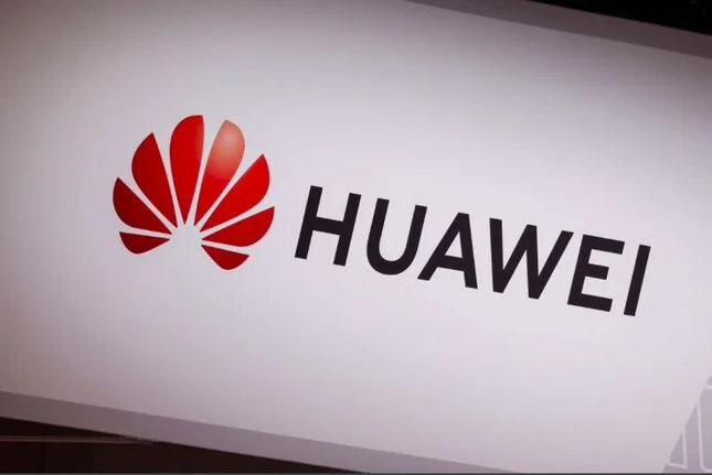 Mỹ cần thêm 3 tỷ USD để loại bỏ thiết bị của Huawei, ZTE
