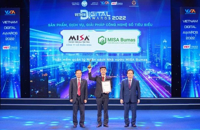 Misa được vinh danh tại Giải thưởng Chuyển đổi số Việt Nam 2022
